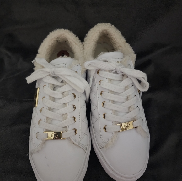 G by Guess Shoes - Guess fur lined Sneakers sz 8